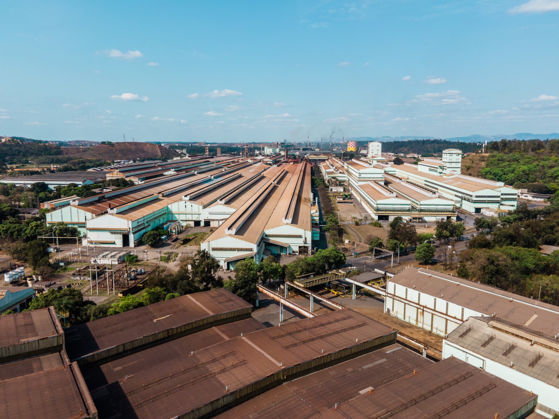 Intervenção nos PLCs da Máquina de Lingotamento Contínuo 1 (MLC1) para permitir a modernização do modelo matemático